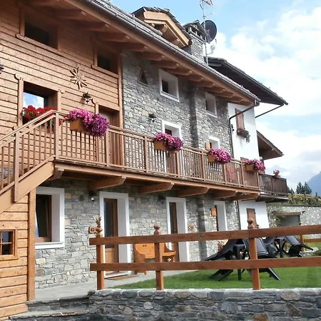 Апартаменты Petites Fleurs *