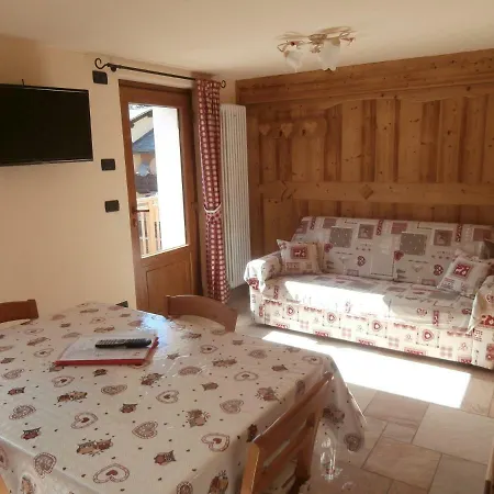 Petites Fleurs Конье