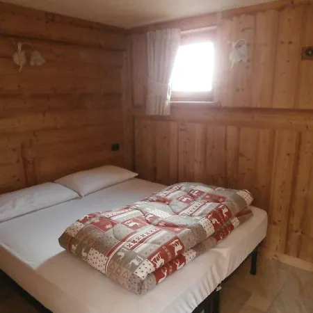 Apartment Petites Fleurs Cogne